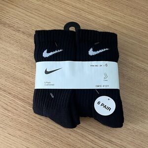 Nike Kids Crew Socks Size 10C-3Y